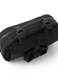 Hinterseite der Crossbody Bag von Thousand vor weissem Hintergund