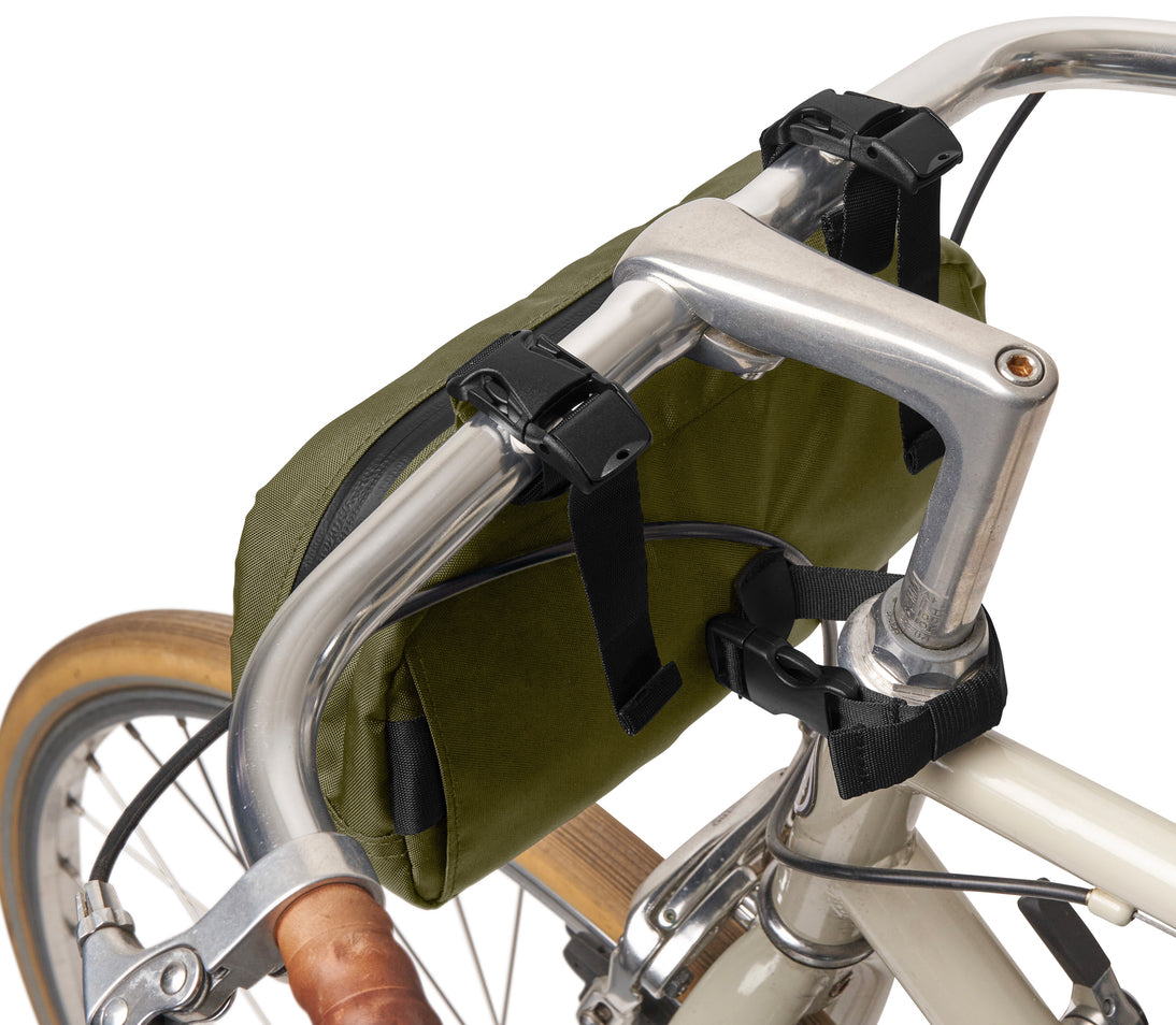 Thousand 2-in-1 Crossbody Bag in Olive