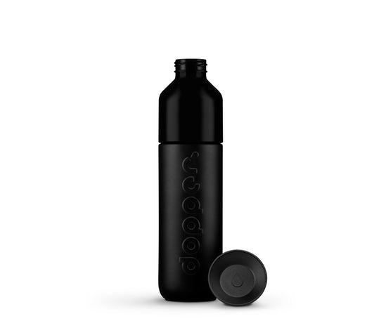 Schwarze DOPPER Insulated Steel – Blazing Black geöffnet auf weißem Hintergrund aus dem Allthatiwant Shop