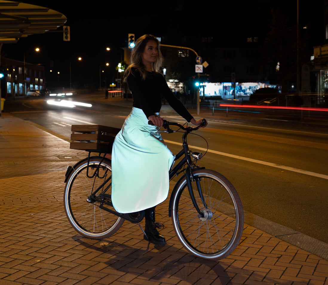 Rain skirt full reflective