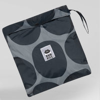 Rainkiss Tasche für Regencape im Design Black Polka