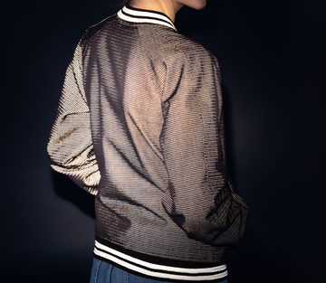 Reflektierende Jacke bei Nacht