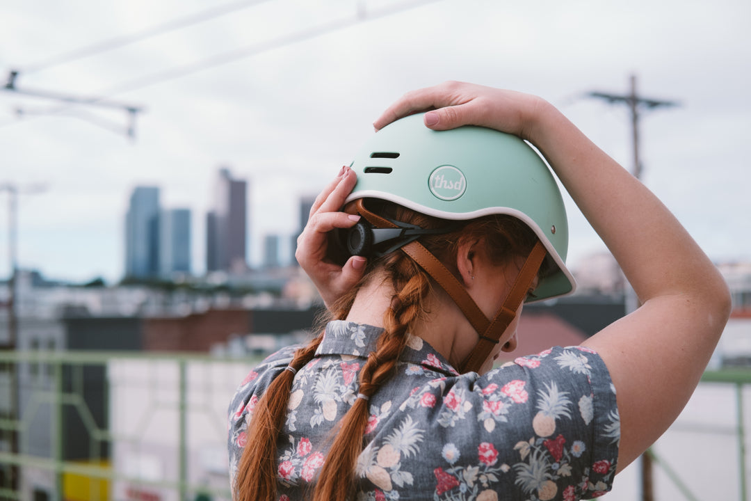 Mint Helmet Back Drehrad